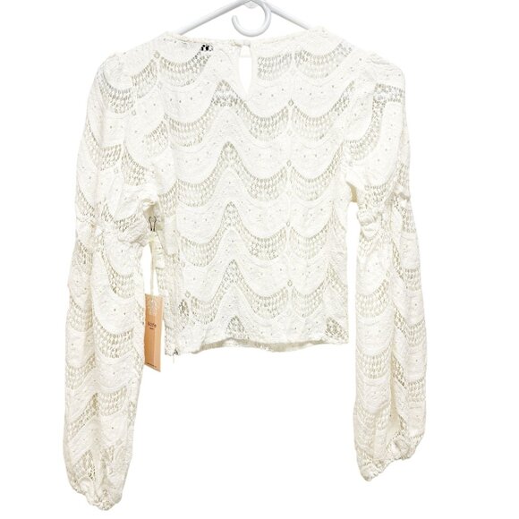 Bláshe Womens White Crochet Long-Sleeve Crop Top Size S - Picture 4 of 6